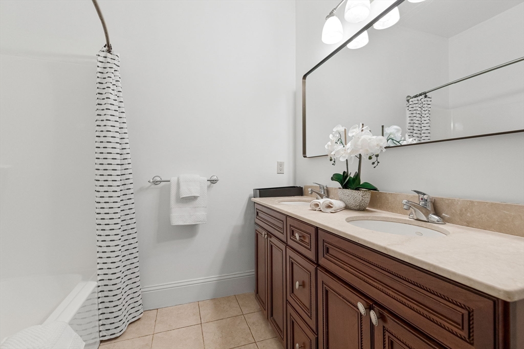 14 Marshal Street, Unit 3 Brookline, MA 02446 - Photo 17 of 19