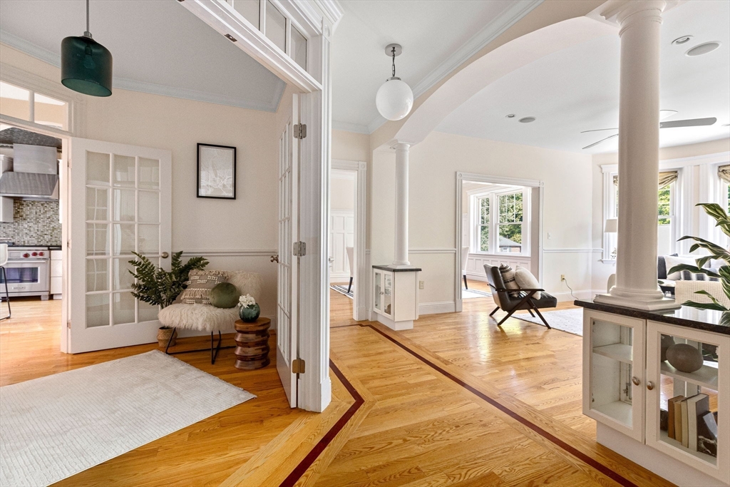 14 Marshal Street, Unit 3 Brookline, MA 02446 - Photo 9 of 19