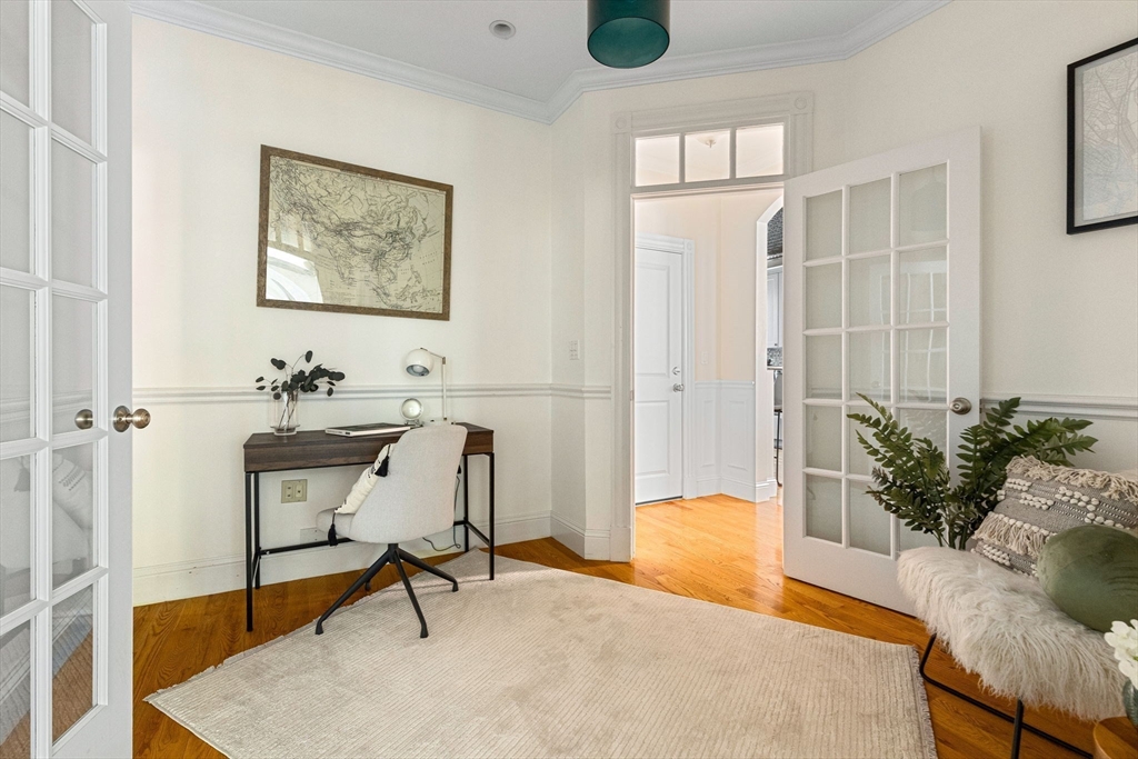 14 Marshal Street, Unit 3 Brookline, MA 02446 - Photo 10 of 19