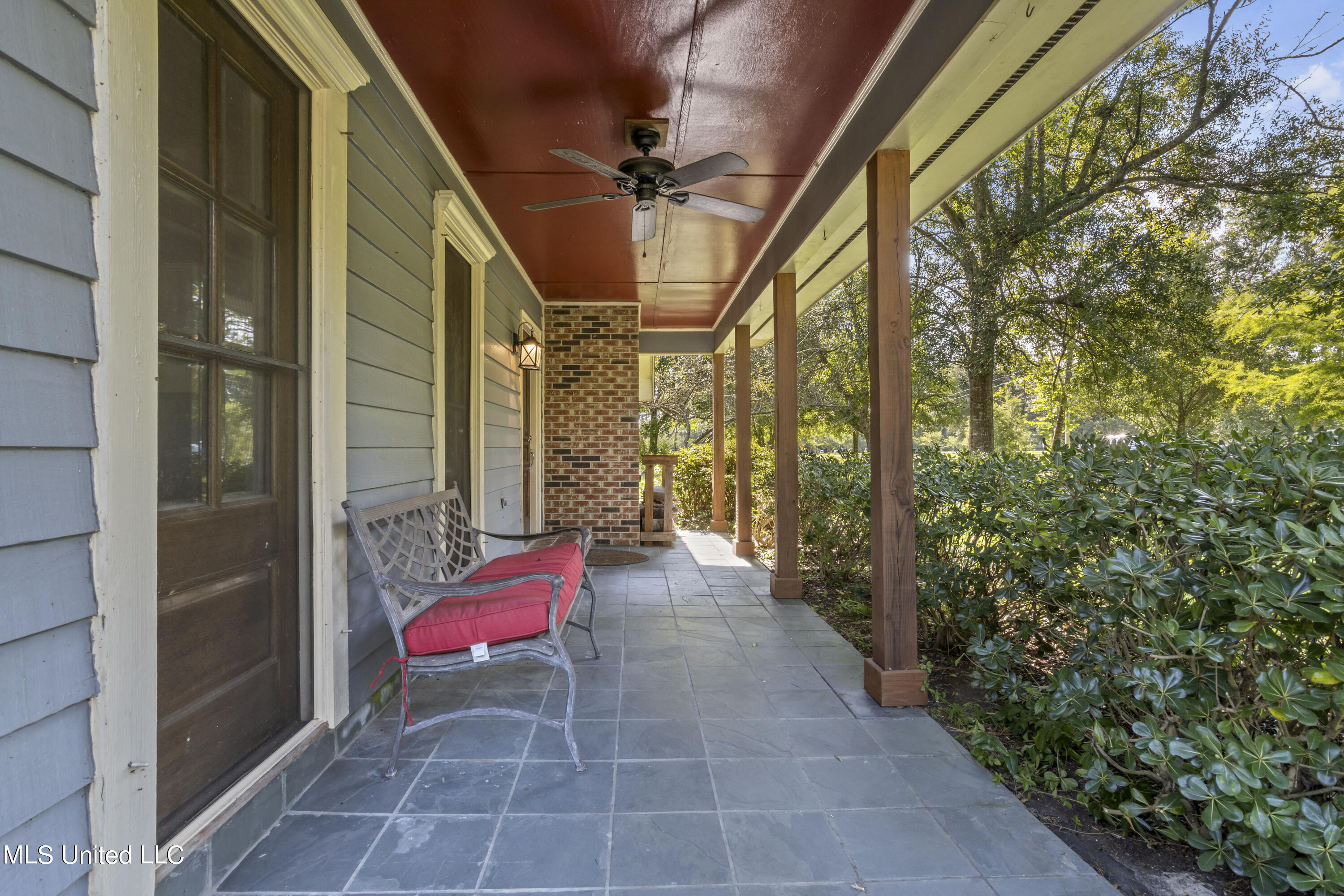 20324 Longview Road Long Beach, MS 39560 - Photo 3 of 40 003 (2)