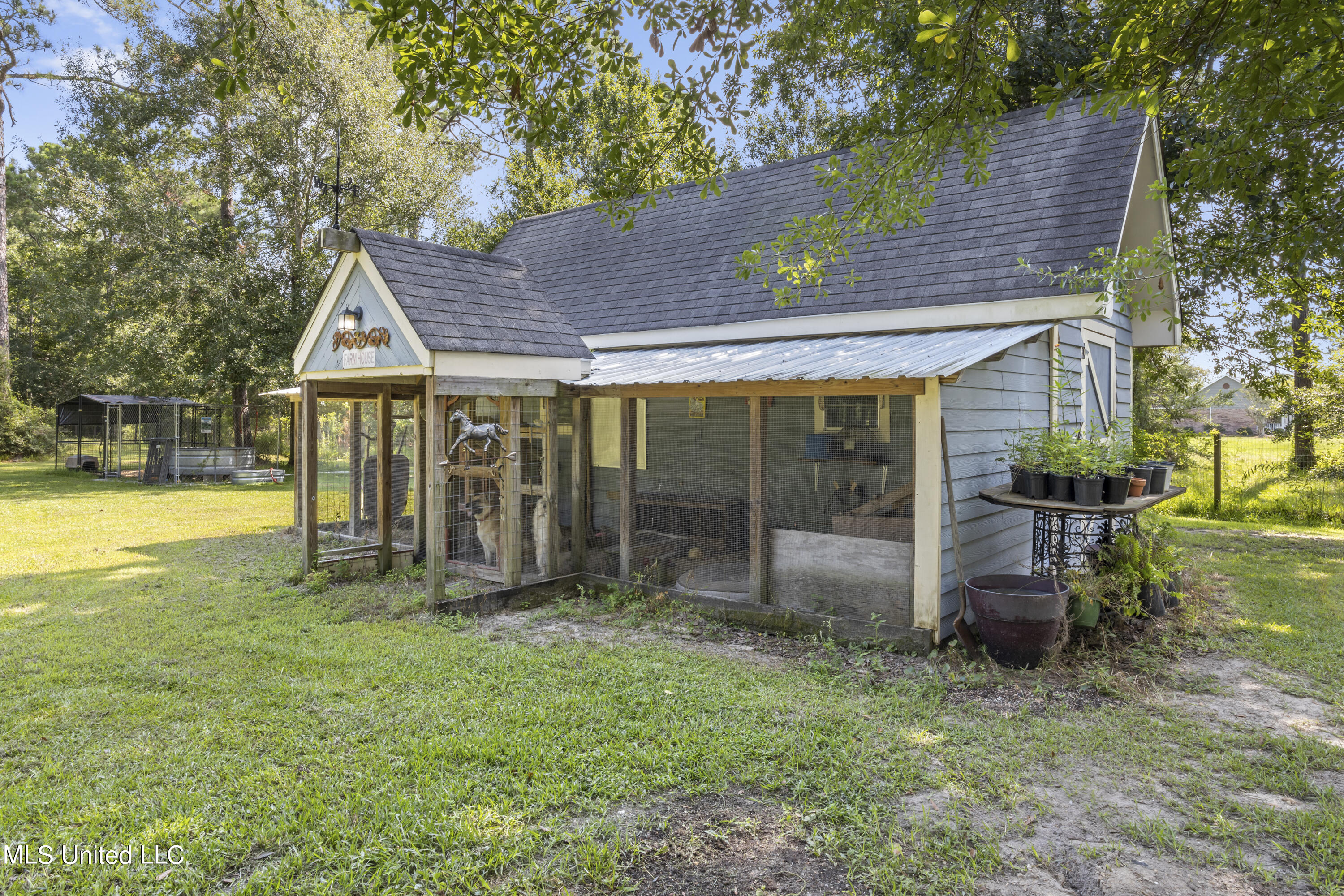 20324 Longview Road Long Beach, MS 39560 - Photo 33 of 40 041