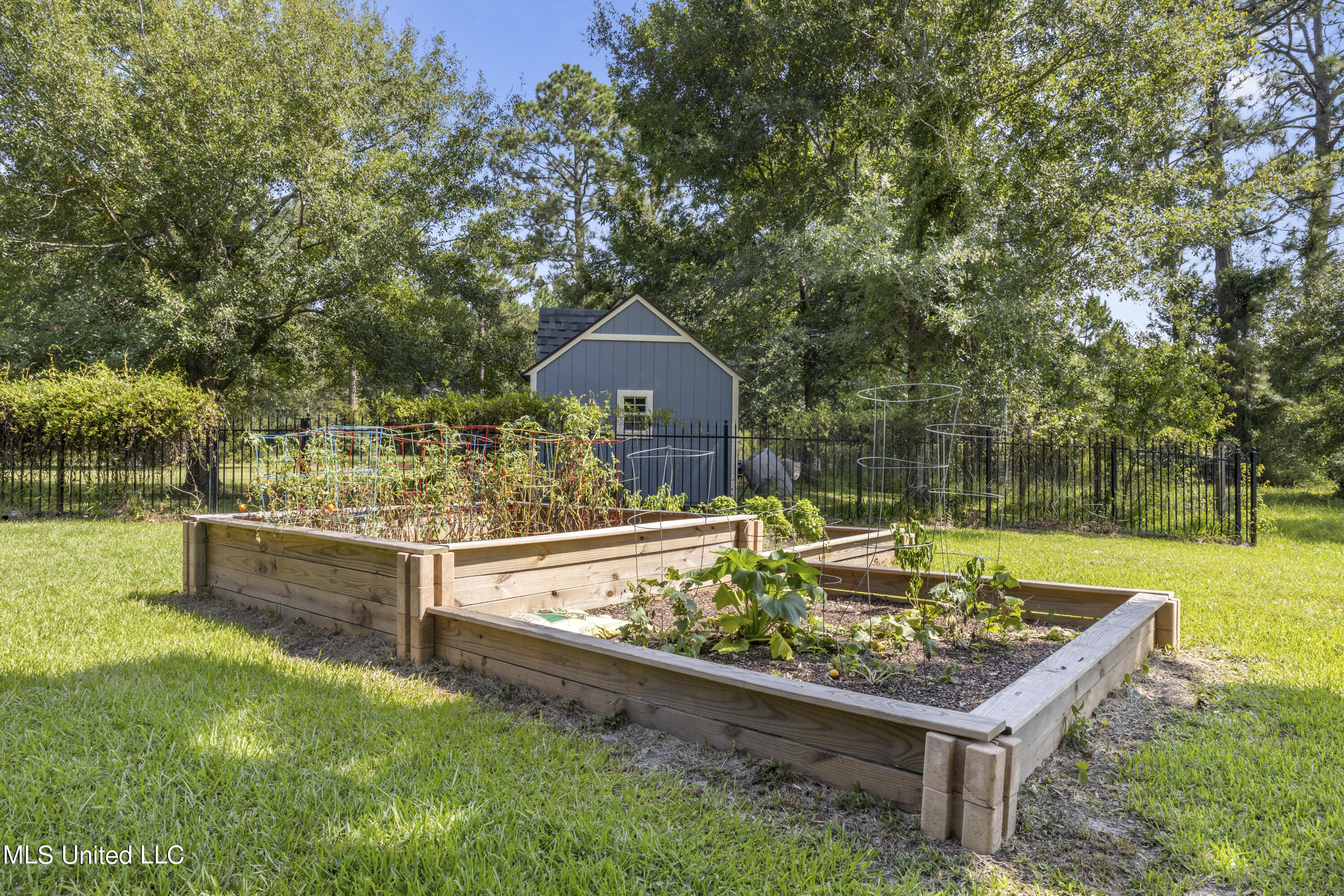 20324 Longview Road Long Beach, MS 39560 - Photo 39 of 40 048