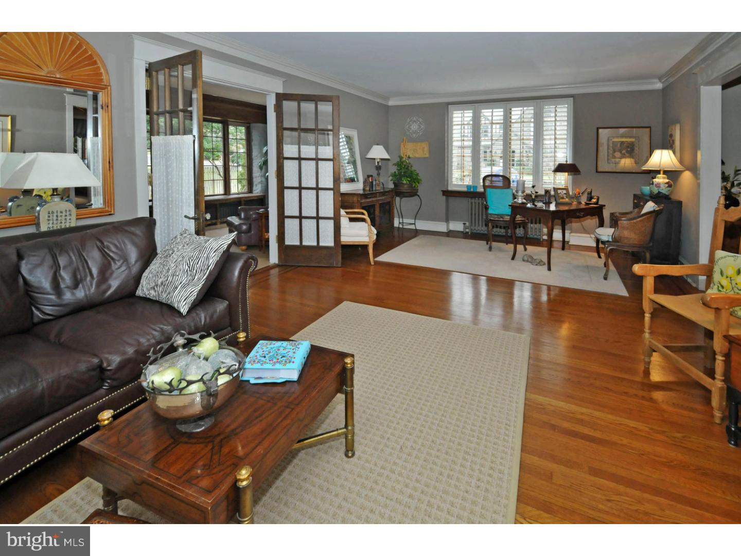 430 Clement Road Jenkintown, PA 19046 - Photo 6 of 25 Living Room