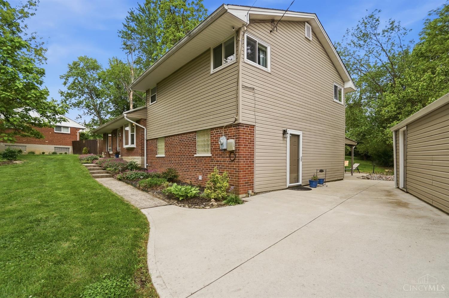 475 Craig Road Cincinnati, OH 45244 - Photo 9 of 87 Gallery Image 9