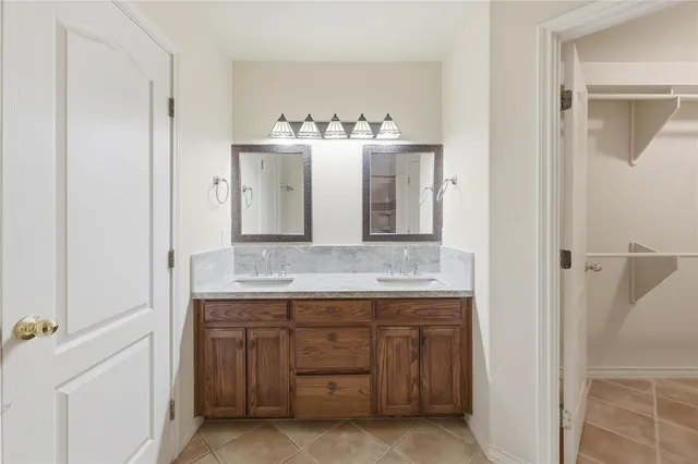 $250,000 | 1001 West 1001 Bayview Boulevard, Unit G, Portland, TX 78374