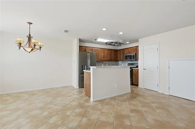 $250,000 | 1001 West 1001 Bayview Boulevard, Unit G, Portland, TX 78374