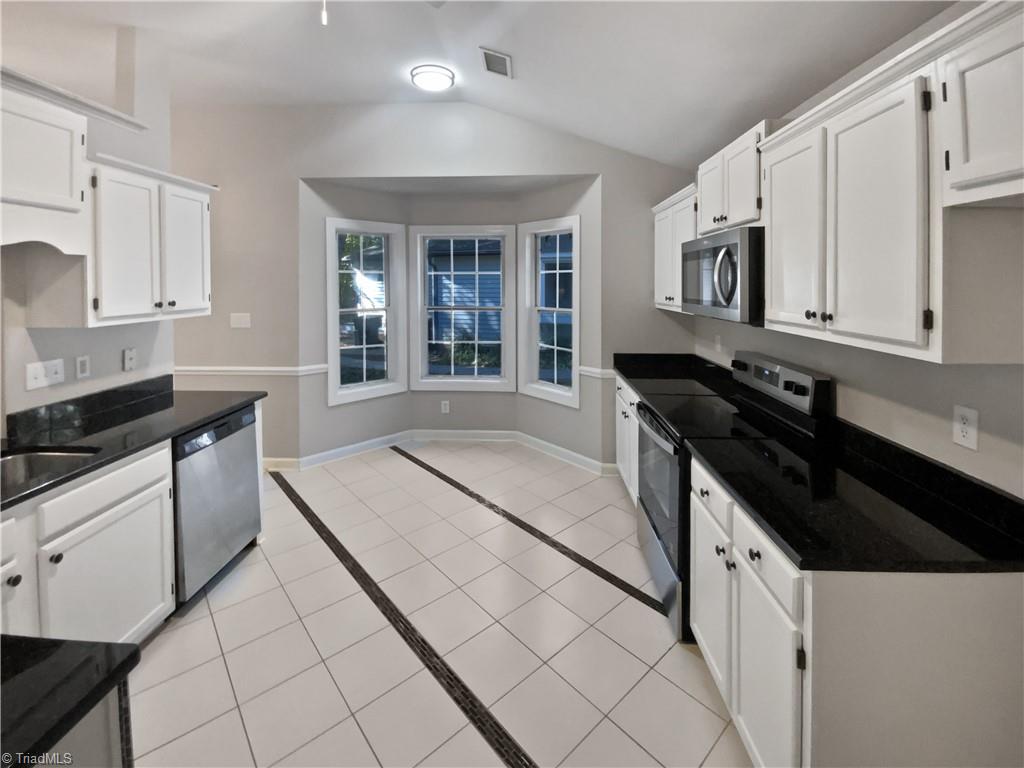 4004 Baywater Point High Point, NC 27265 - Photo 6 of 21