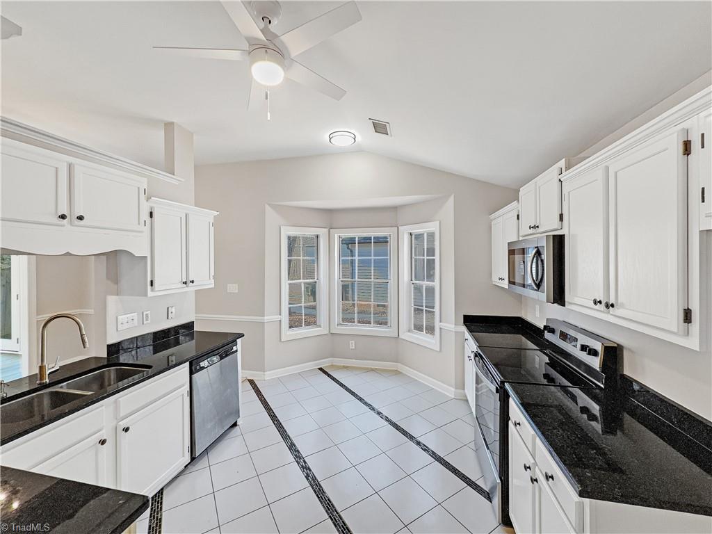 4004 Baywater Point High Point, NC 27265 - Photo 10 of 18 Gallery Image 10