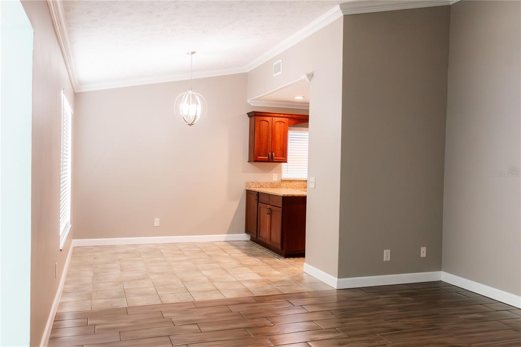6711 South Sheridan Road Tampa, FL 33611 - Photo 5 of 19