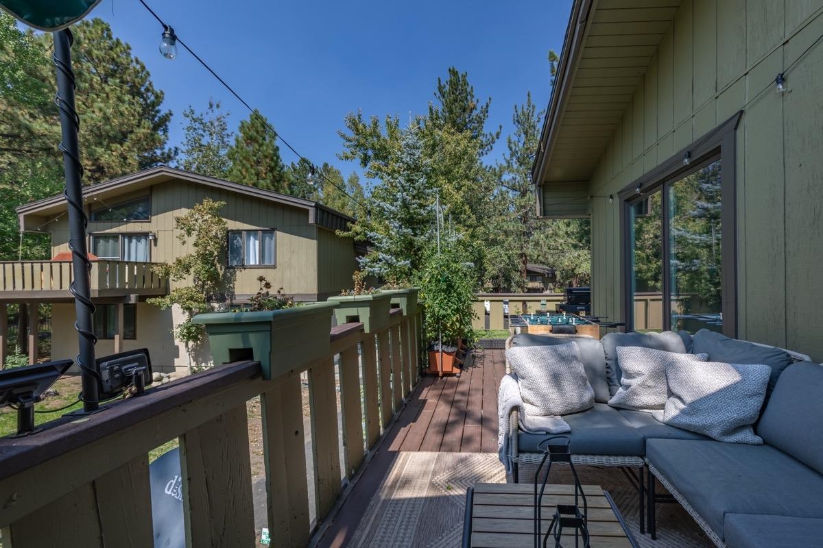 3251 Chateau Road, Unit 12 Mammoth Lakes, CA 93546 - Photo 33 of 50 a view of a house with backyard and sitting area