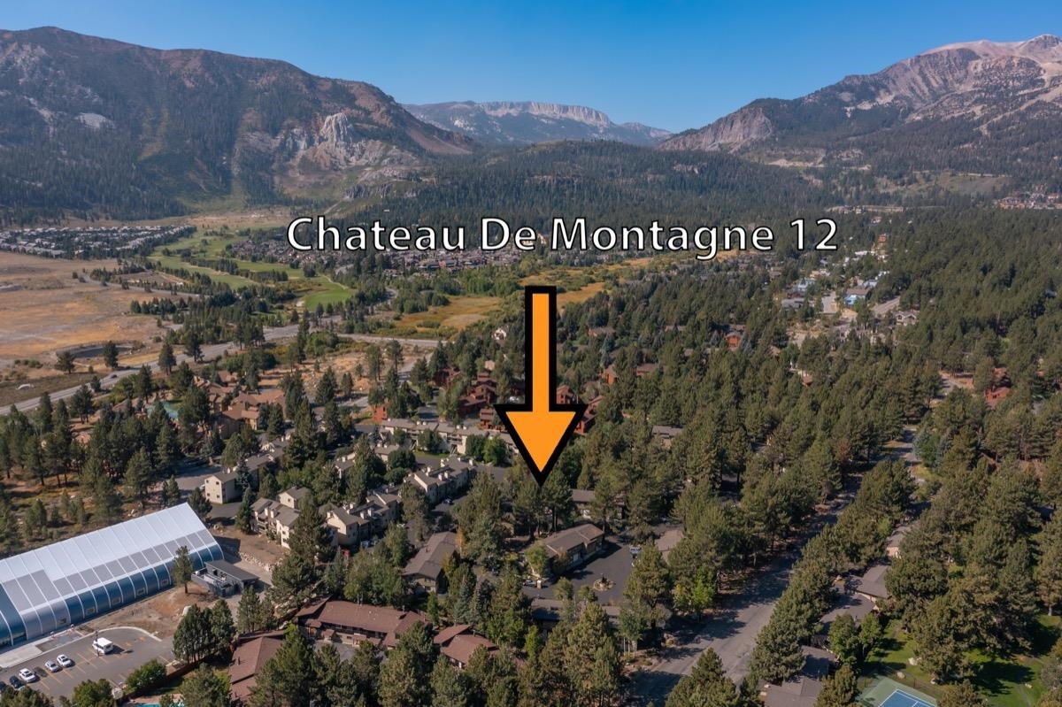 3251 Chateau Road, Unit 12 Mammoth Lakes, CA 93546 - Photo 36 of 50 a view of street sign