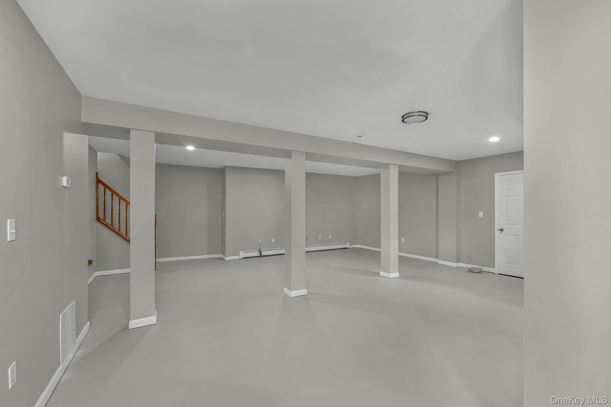 176 Beverly Road Chester, NY 10918 - Photo 31 of 39 Gallery Image 31