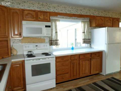 10351 Colby Lake Road Perry, MI 48872 - Photo 12 of 30 20453204-13.JPG