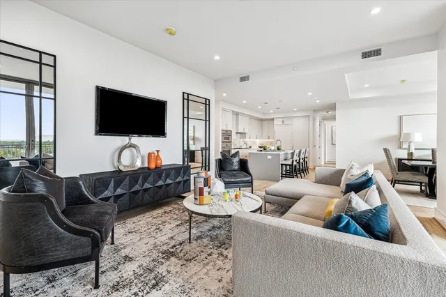 a view of walk in closet