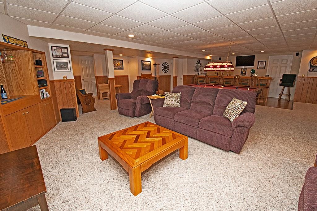 118 Oak Ridge Drive Butler, PA 16002 - Photo 22 of 25 Game Room