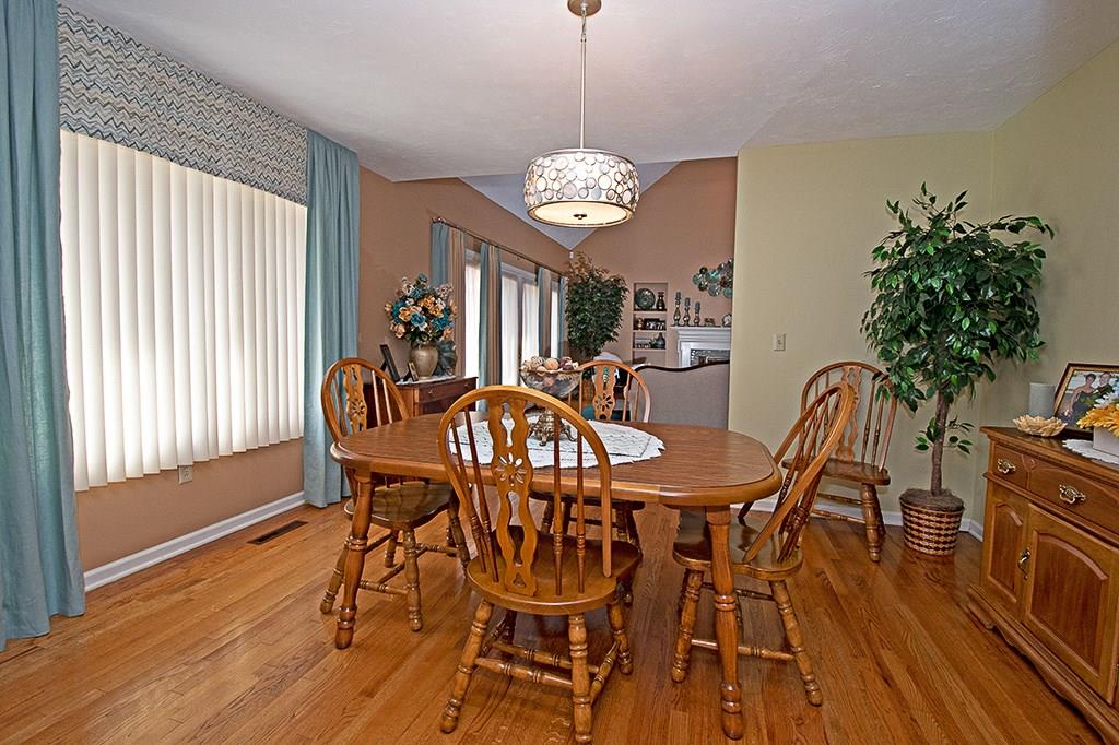 118 Oak Ridge Drive Butler, PA 16002 - Photo 10 of 25 Dining room