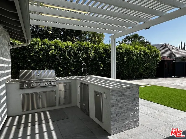 $8,995 | 10758 Cozycroft Avenue, Chatsworth, CA 91311