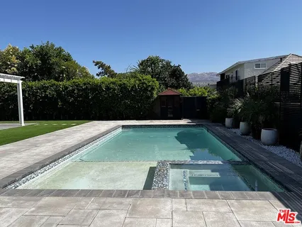 $8,995 | 10758 Cozycroft Avenue, Chatsworth, CA 91311