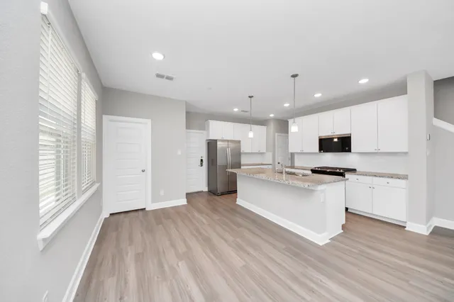 $2,539 | 5300 Berkeley Knl Circle, Unit 223, Richmond, TX 77407