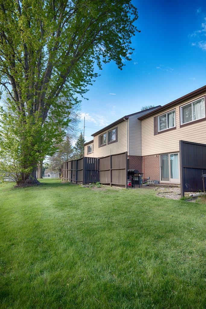 4035 18th Avenue Northwest Rochester, MN 55901 - Photo 2 of 11 Gallery Image 2