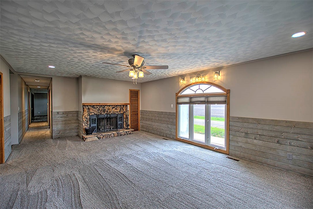 505 West Forsyth Road Forsyth, IL 62535 - Photo 8 of 36