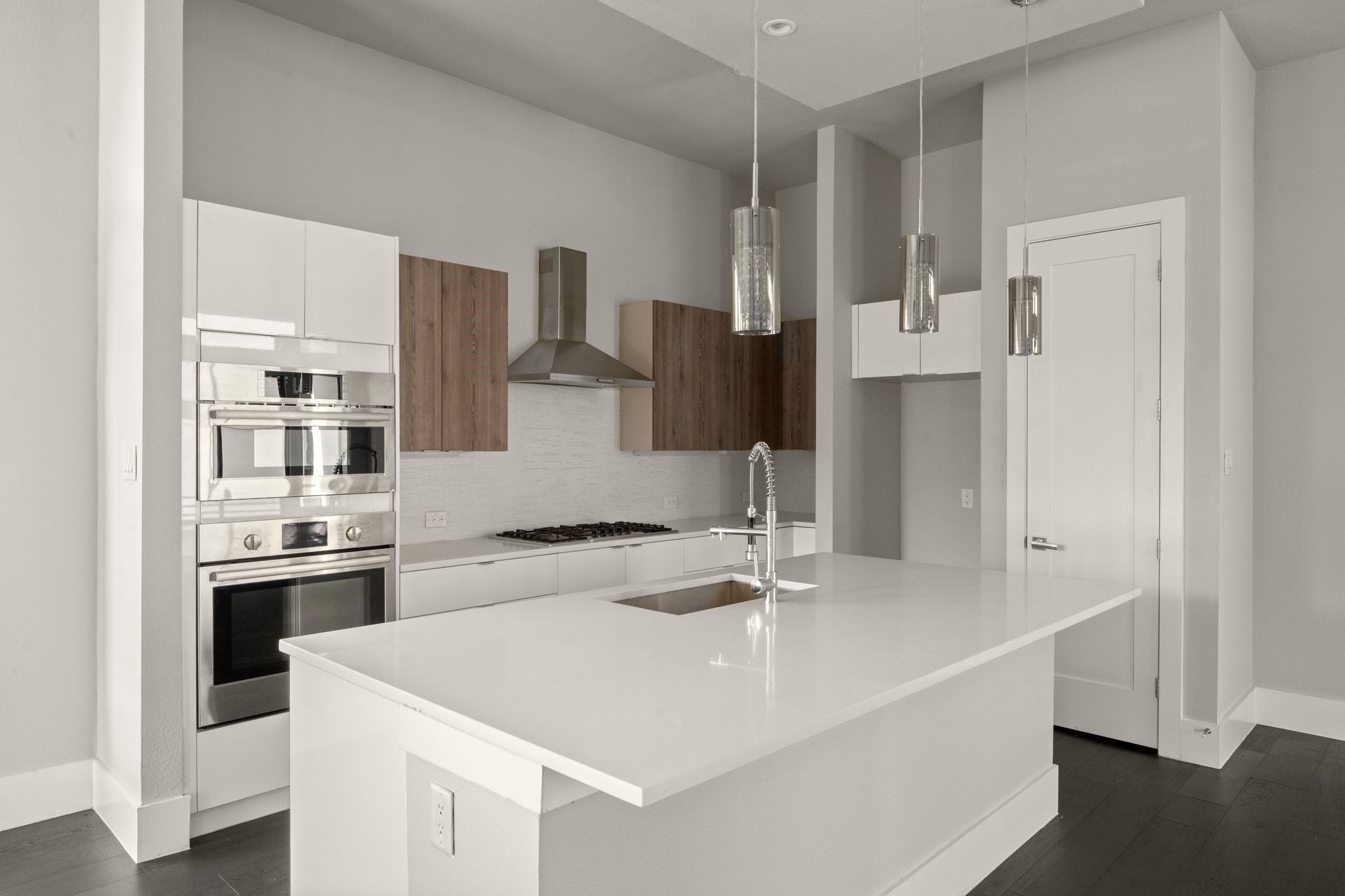 1615 Wheeler Avenue, Unit A Houston, TX 77004 - Photo 14 of 28 a kitchen with stainless steel appliances a sink and a refrigerator