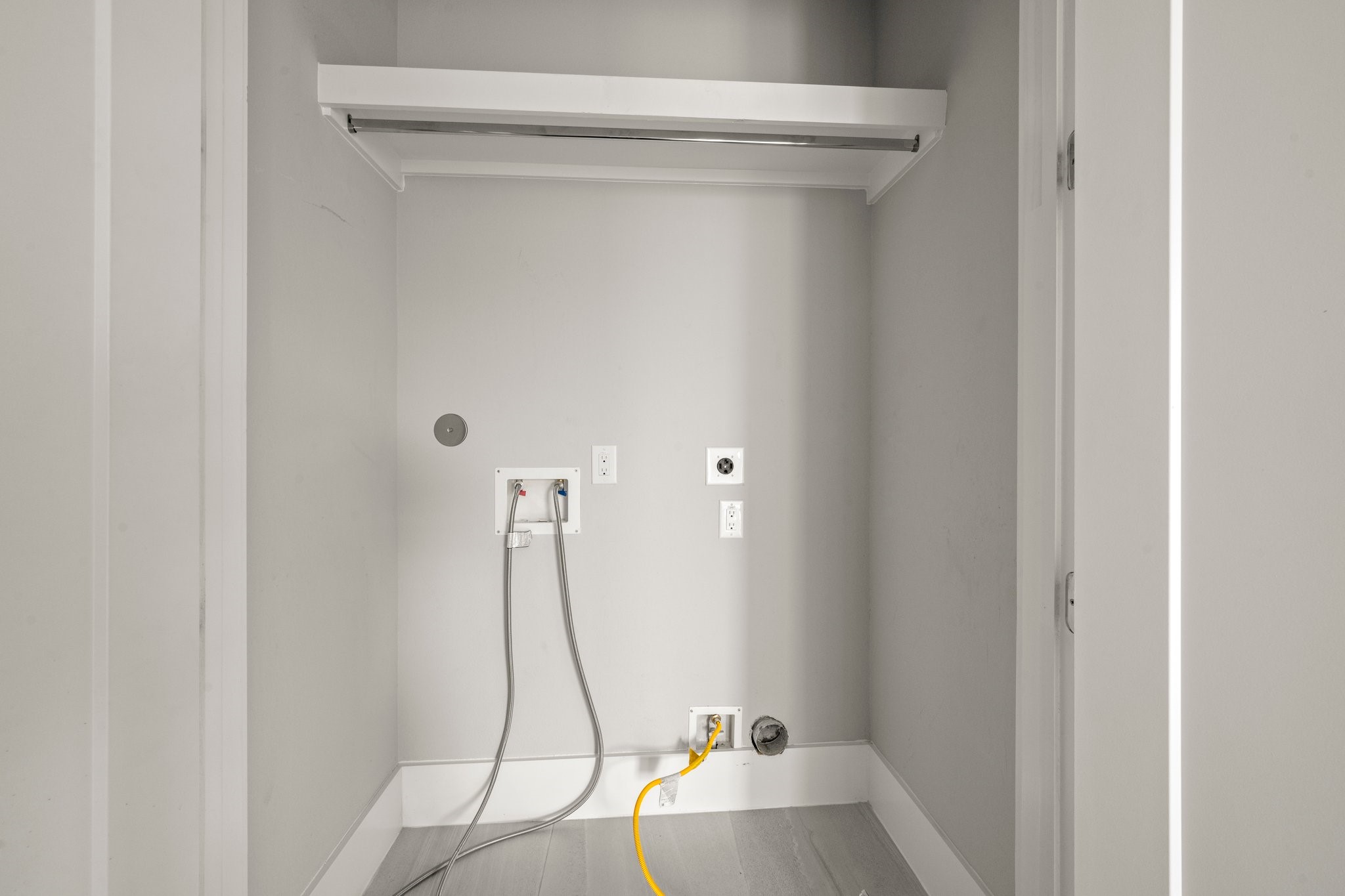 1615 Wheeler Avenue, Unit A Houston, TX 77004 - Photo 24 of 28 a view of a room with rack and white walls