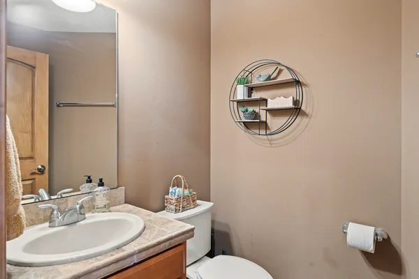 $1,325,000 | 6507 Willow Court, Waterford, WI 53185