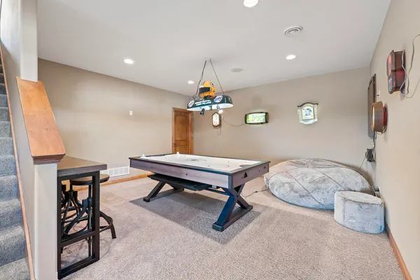 $1,325,000 | 6507 Willow Court, Waterford, WI 53185