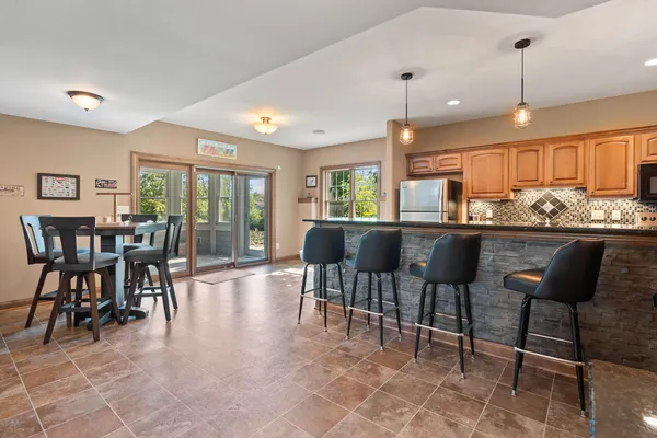 $1,325,000 | 6507 Willow Court, Waterford, WI 53185