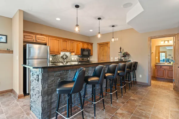 $1,325,000 | 6507 Willow Court, Waterford, WI 53185