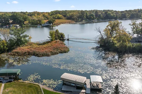 $1,325,000 | 6507 Willow Court, Waterford, WI 53185