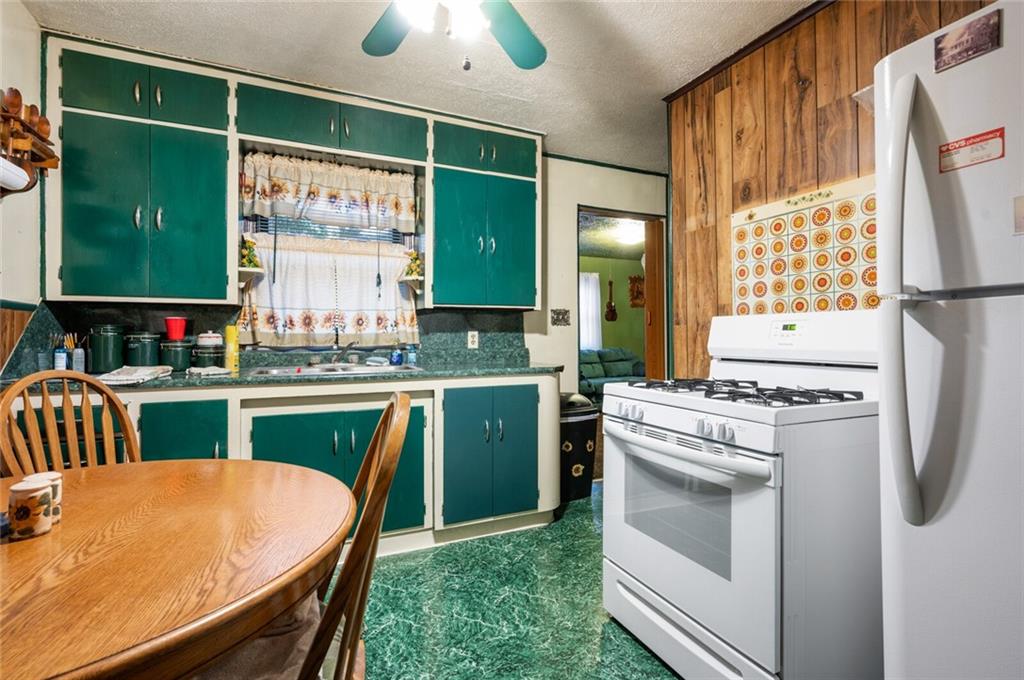 2404 Van Buskirk Road Anderson, IN 46011 - Photo 7 of 15 Gallery Image 7