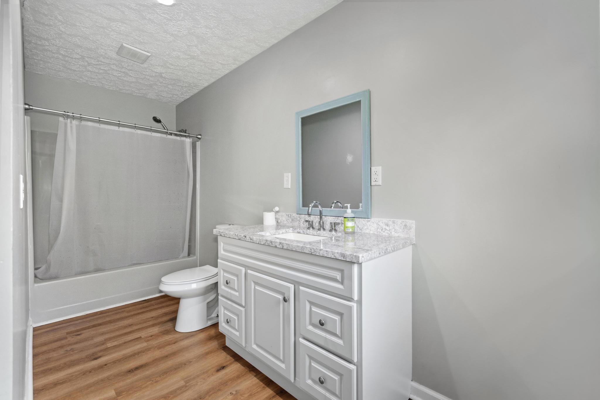 16475 Dawson Road Dawson Springs, KY 42408 - Photo 20 of 30 Primary Bathroom