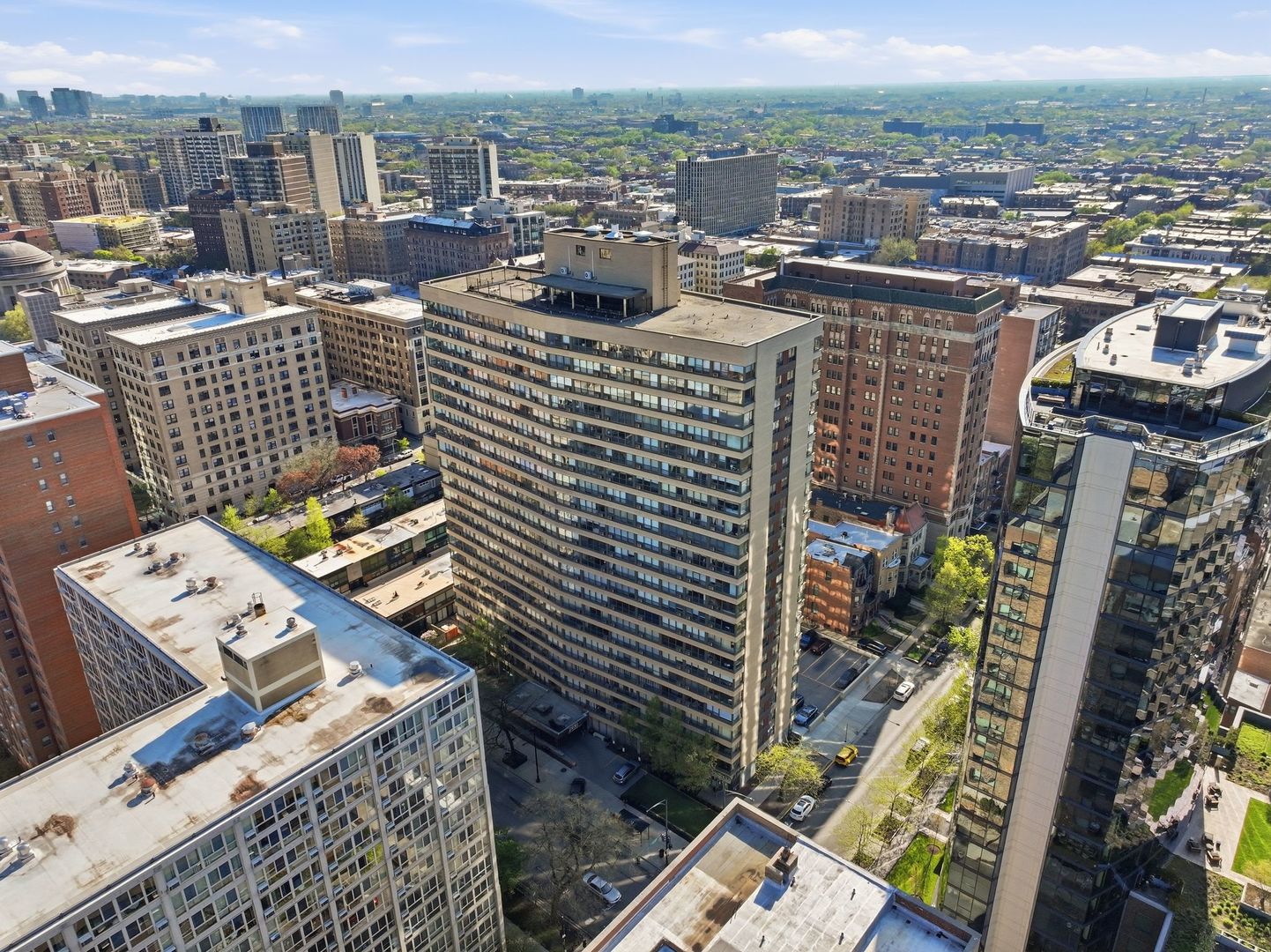 2930 North Sheridan Road, Unit 306 Chicago, IL 60657 - Photo 27 of 31