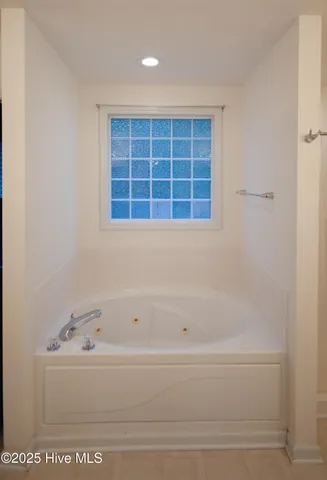 $1,950 | 115 Birdie Court, Jacksonville, NC 28540