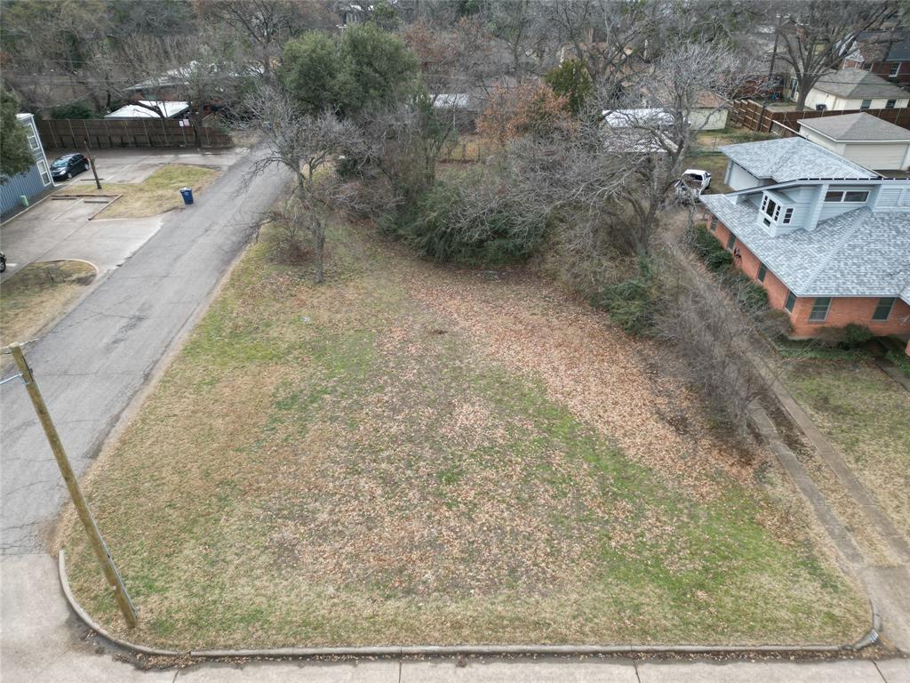 2002 Atlantic Street Dallas, TX 75208 - Photo 2 of 6