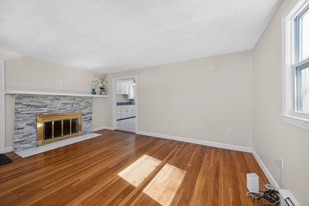 36 Allen Road Billerica, MA 01821 - Photo 7 of 30