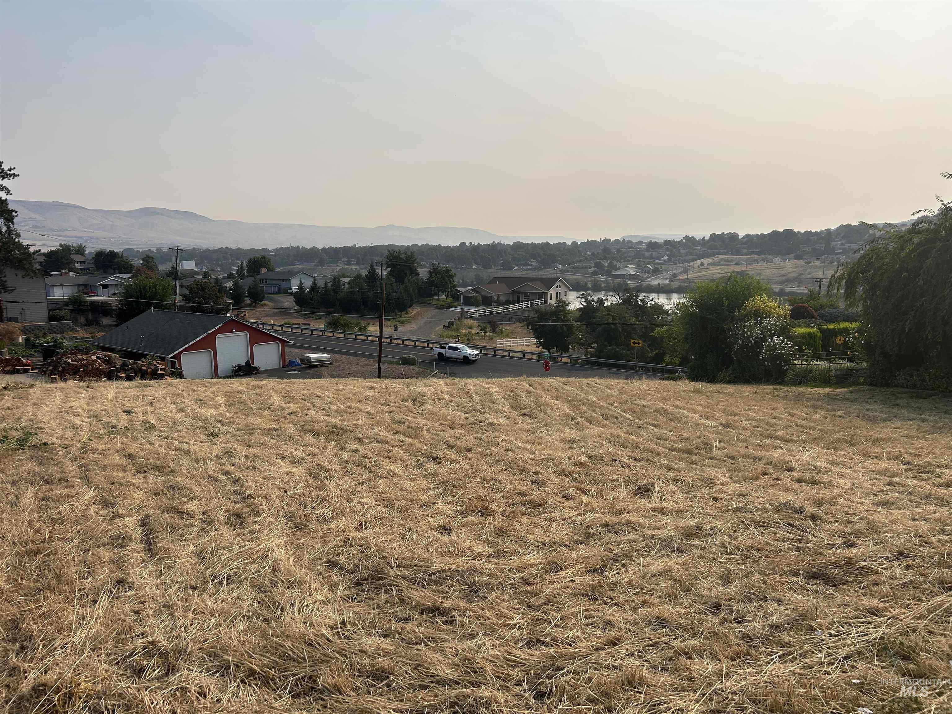 1621 Rimview Drive Clarkston, WA 99403 - Photo 2 of 3 Gallery Image 2
