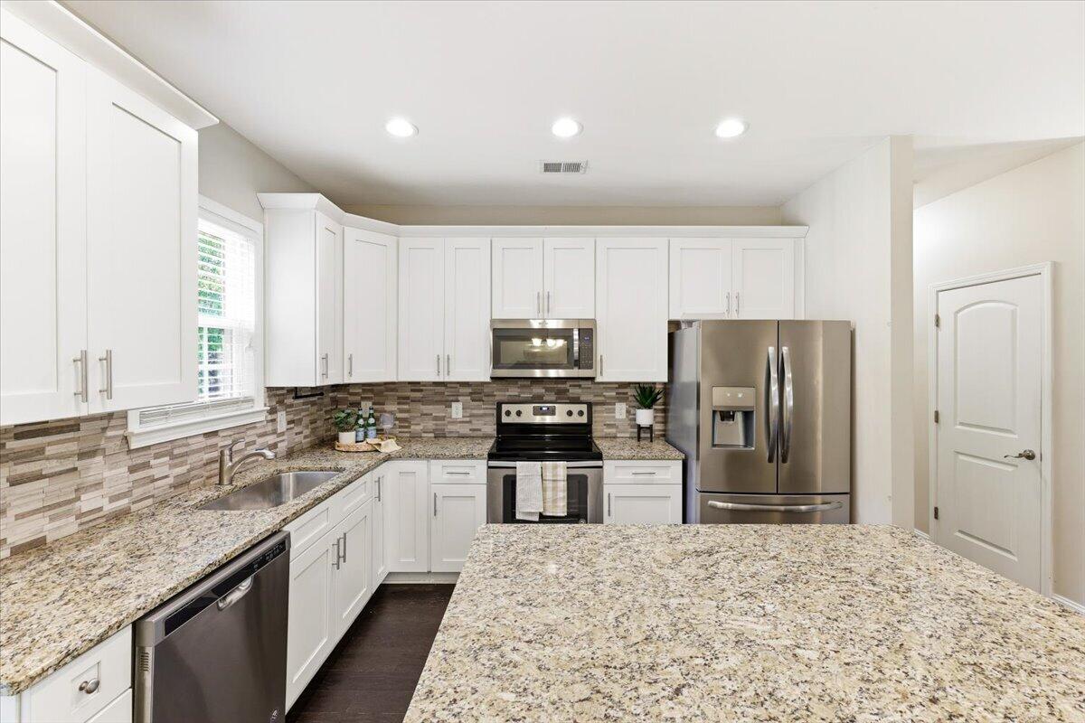 3584 Berryhill Road Johns Island, SC 29455 - Photo 9 of 30 12-3584_017