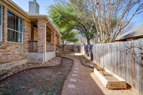 $3,200 | 2916 Alsatia Drive, Austin, TX 78748