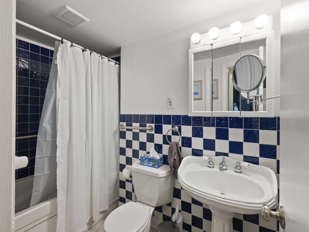 78 Renwick Road, Unit A Wakefield, MA 01880 - Photo 16 of 36