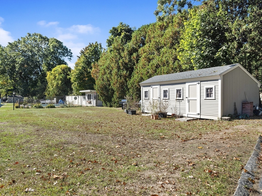 78 Renwick Road, Unit A Wakefield, MA 01880 - Photo 32 of 36