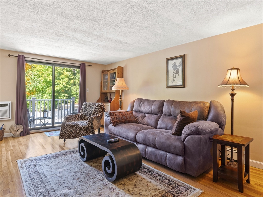 78 Renwick Road, Unit A Wakefield, MA 01880 - Photo 4 of 36