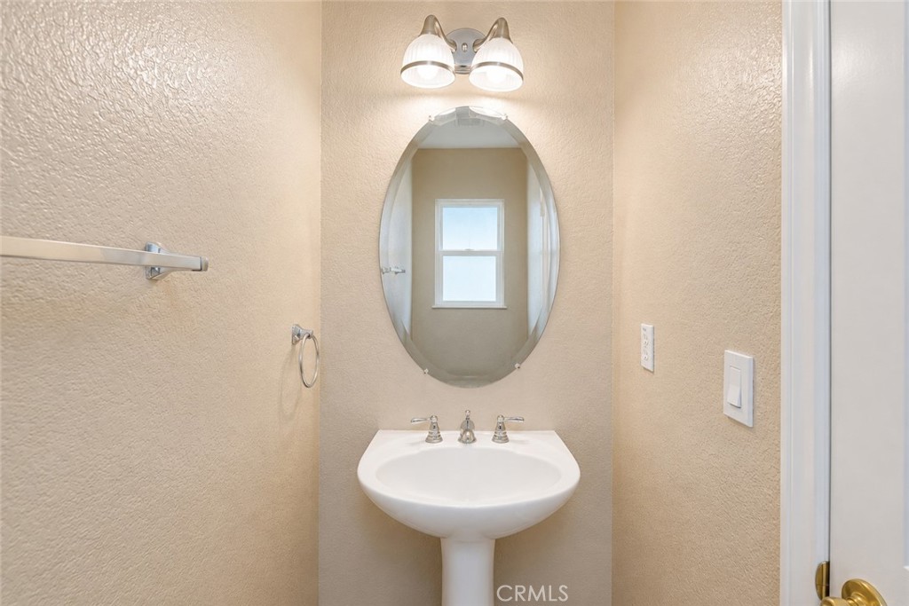 3121-160 West Ball Road Anaheim, CA 92804 - Photo 19 of 38