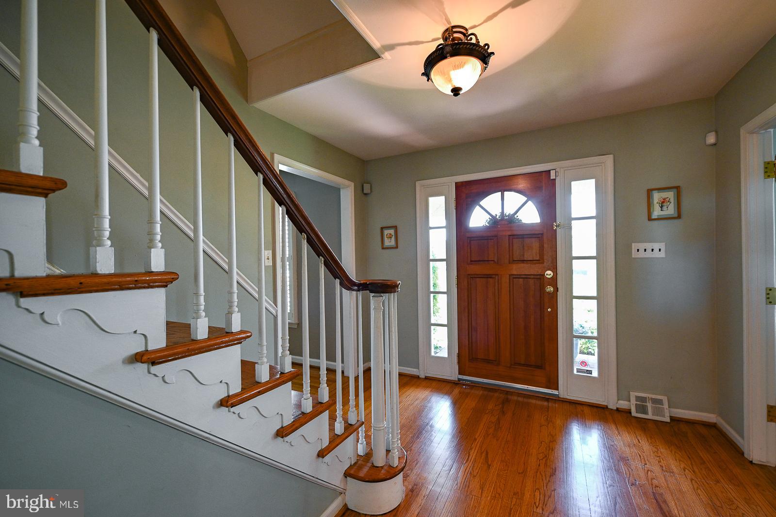 1287 Old Eagle School Road Wayne, PA 19087 - Photo 5 of 44