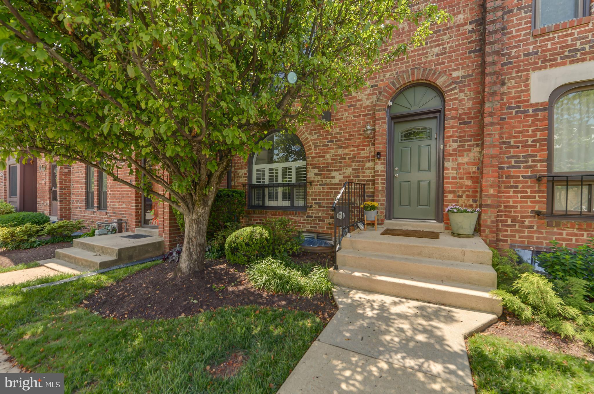 541 Brummel Court Northwest, Unit 541 Washington, DC 20012 - Photo 3 of 79