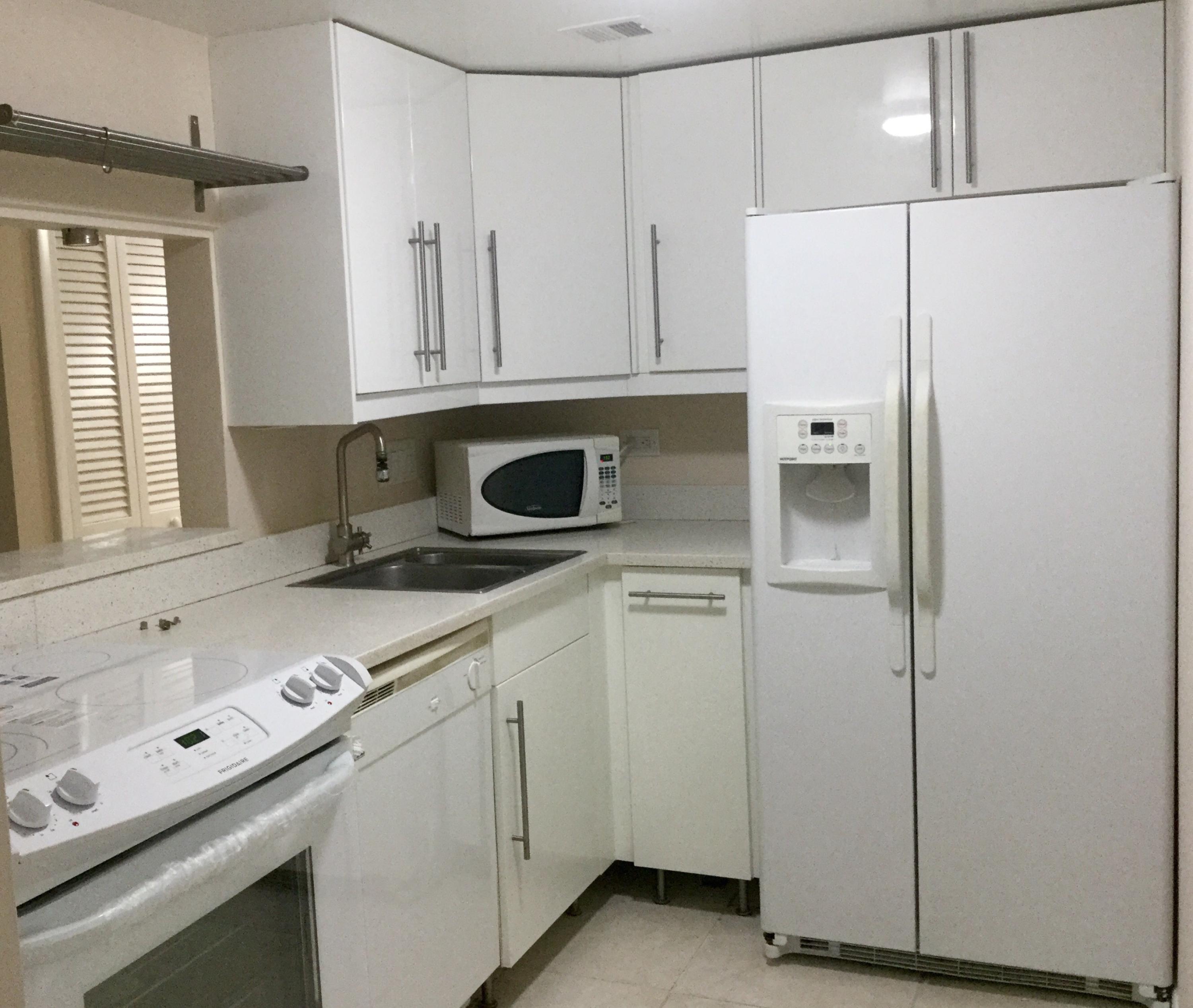620 Northwest 13th Street, Unit 150 Boca Raton, FL 33486 - Photo 1 of 24 Modern kitchen