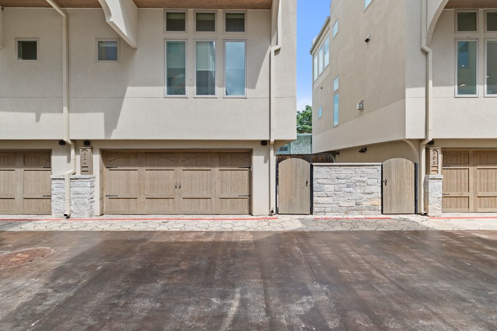 2300 Enfield Road, Unit 304 Austin, TX 78703 - Photo 15 of 16
