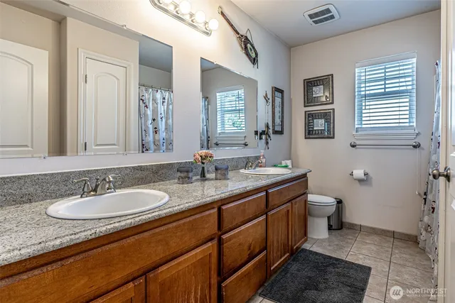 $645,000 | 655 Joy Street, Eatonville, WA 98328